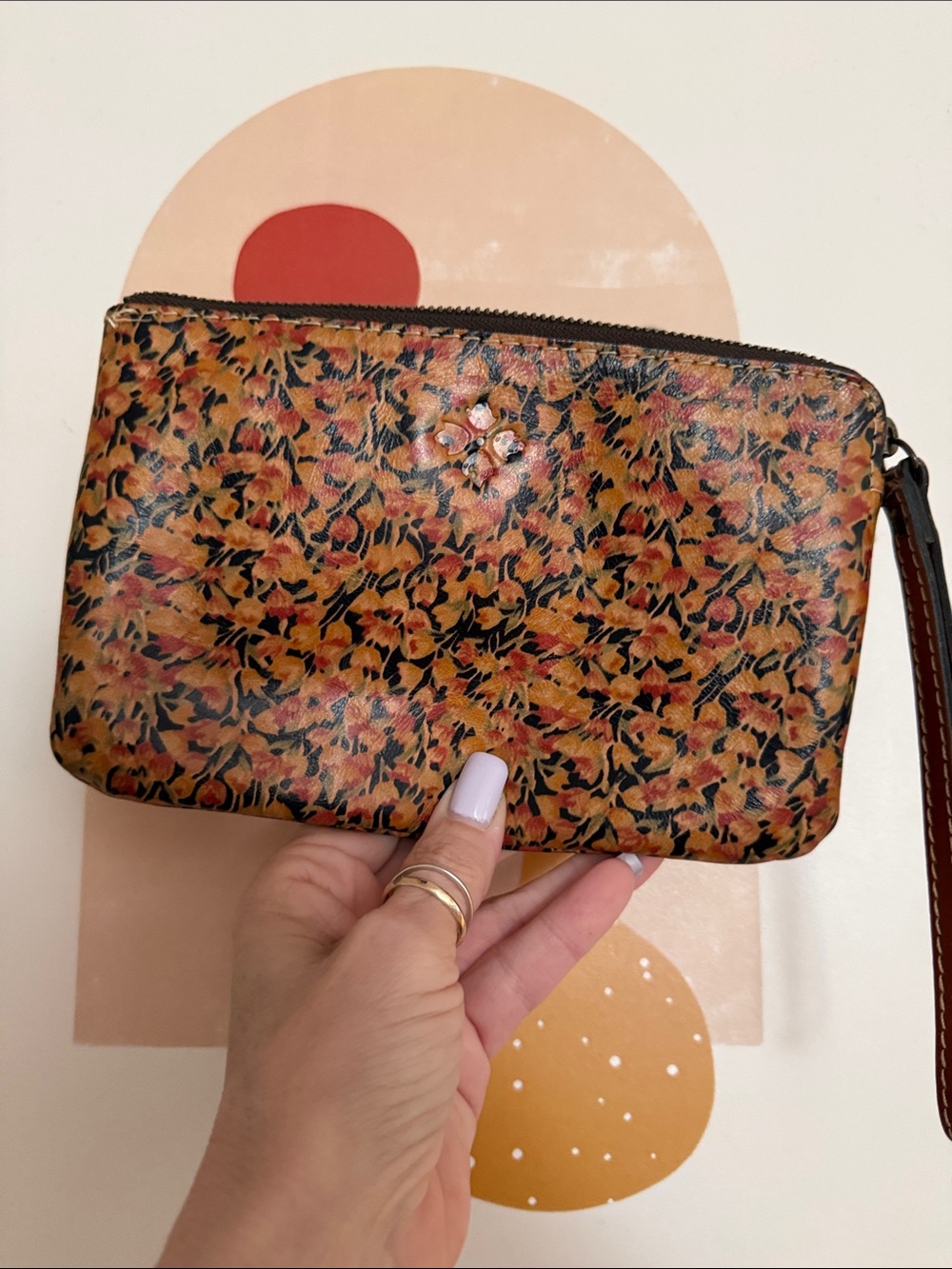 PATRICIA NASH Cassini Wristlet Floral Pattern